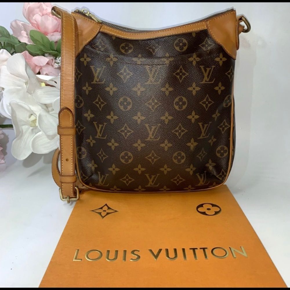 🌺Beautiful!🌺 Louis Vuitton Odeon PM Shoulder Bag